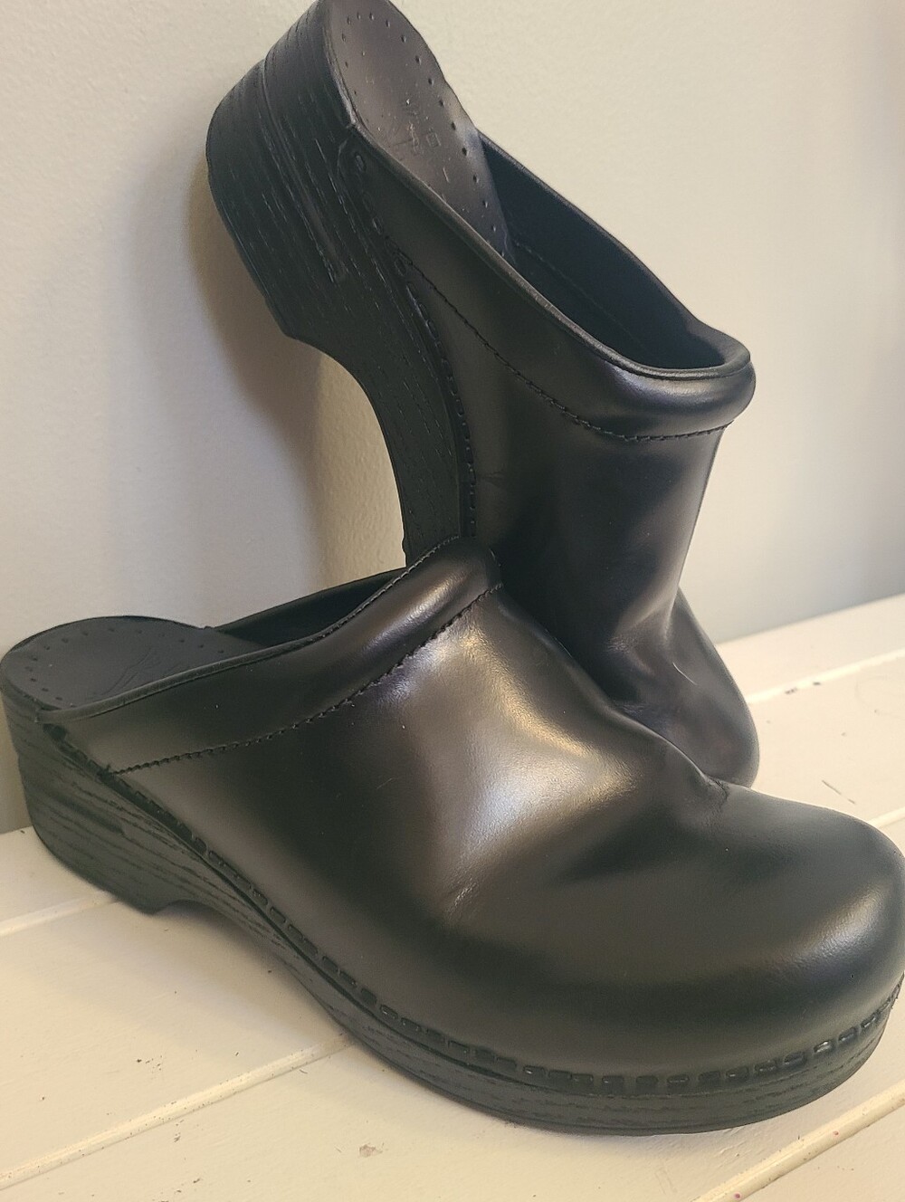 Dansko Open Back Clogs Womens Size 38 (7.5)